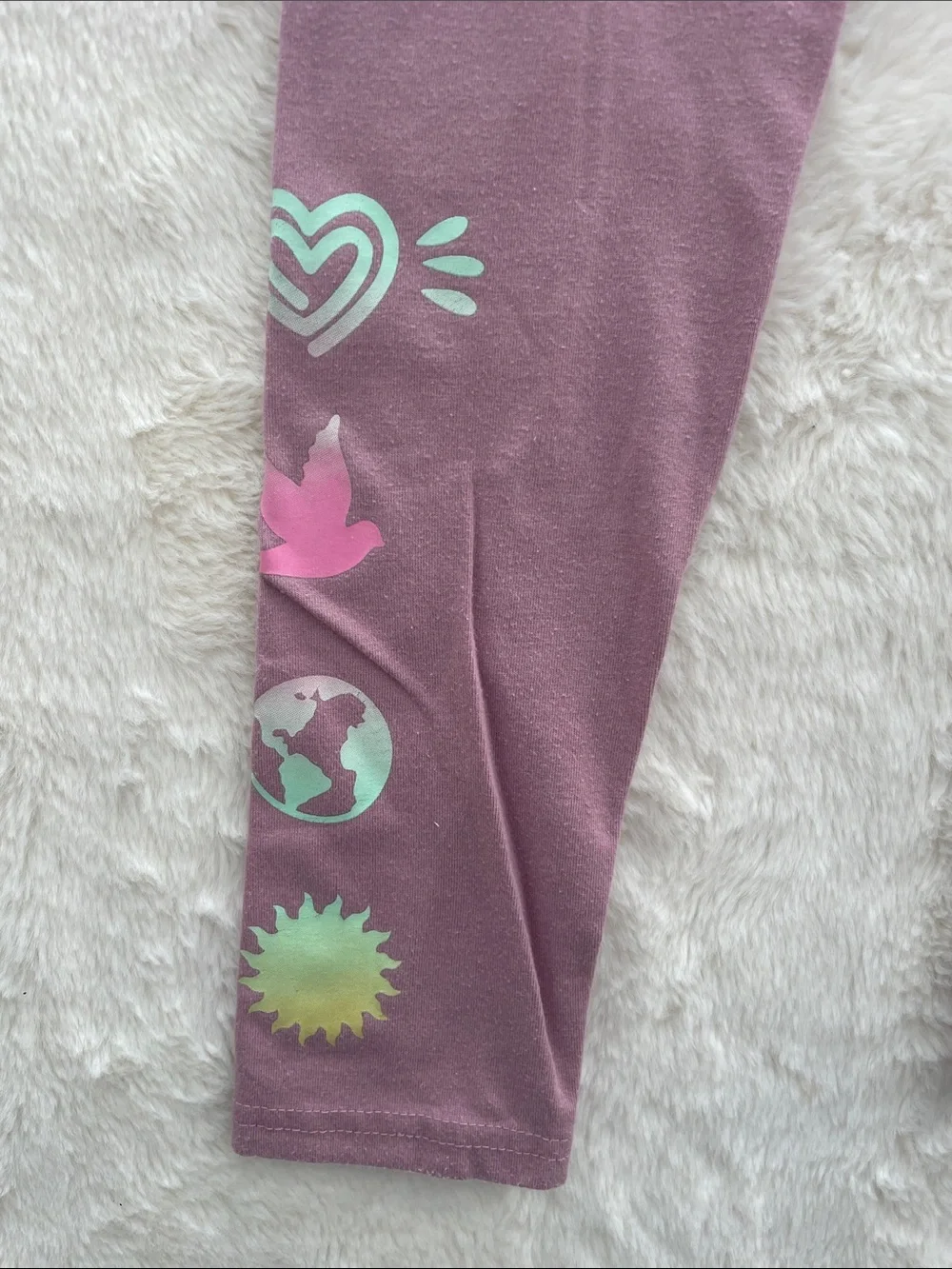 SALE! Old Navy Kids Mauve Leggings - Lightweight Stretch Bottoms Size S (6-7)